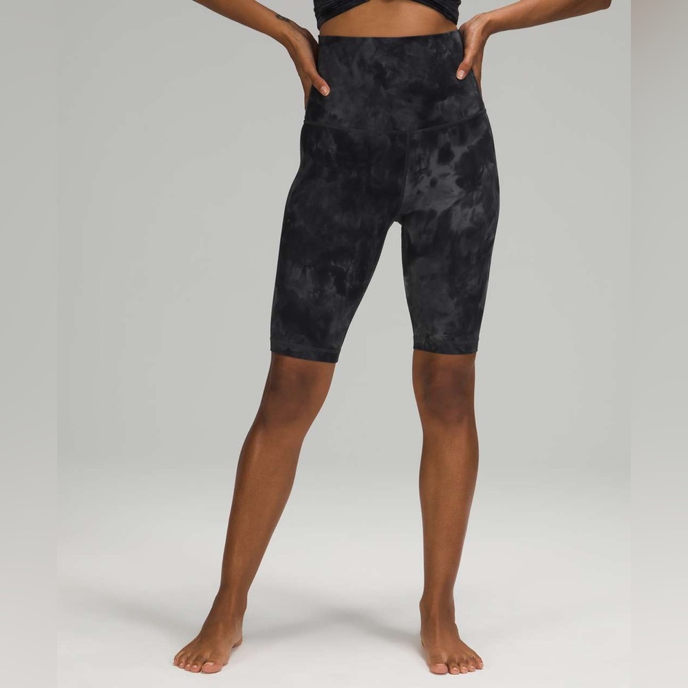 Lululemon Align Tie Dye Biker Shorts Sz 8